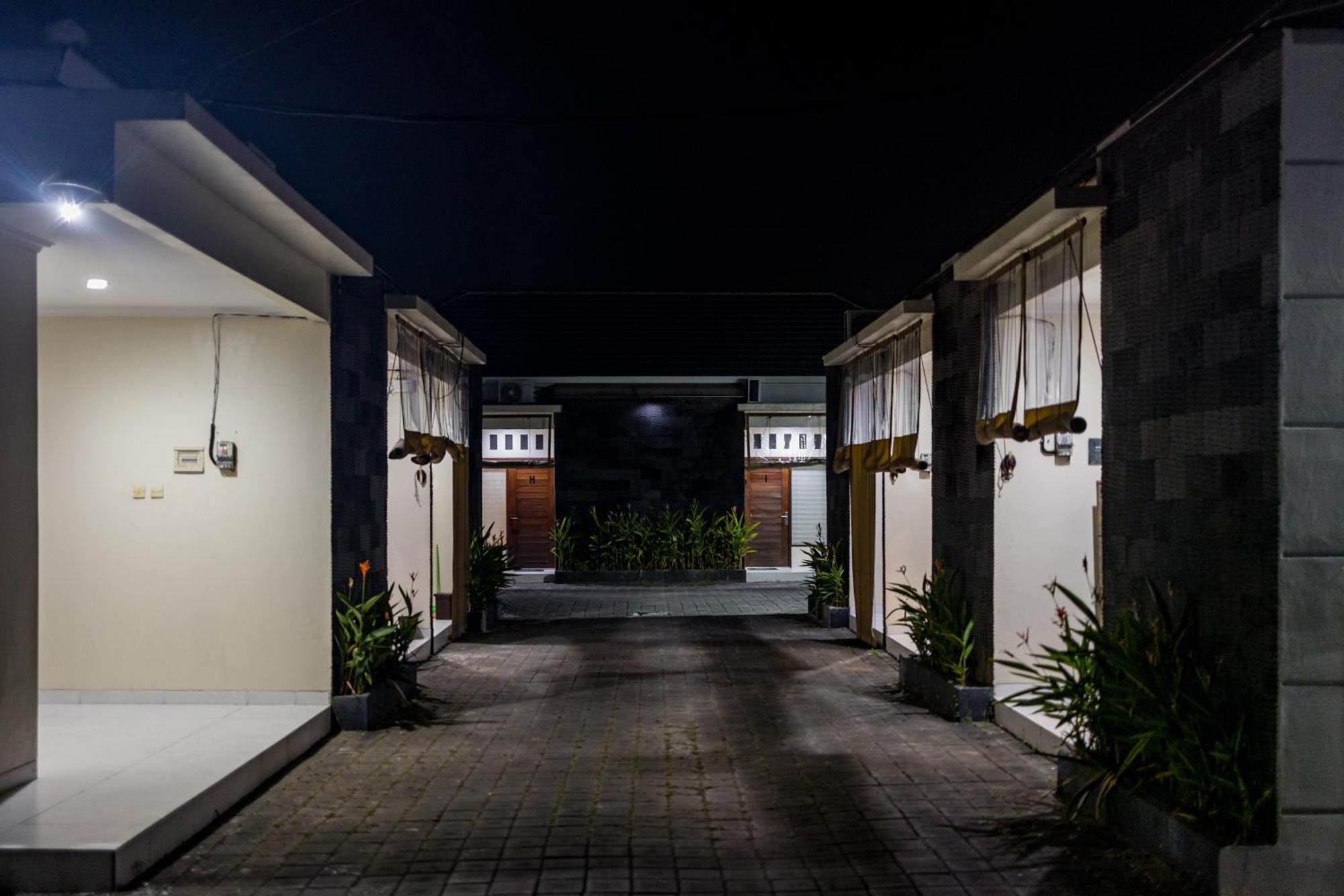 Light House Residence Denpasar  Exterior photo